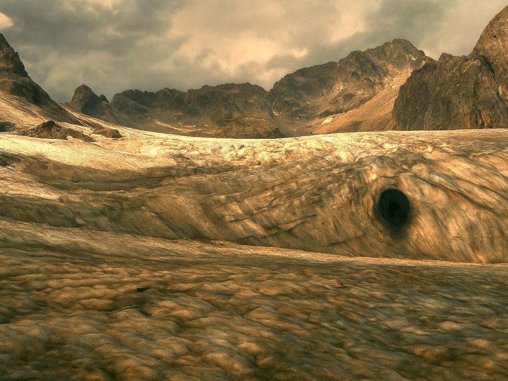 The land (5)